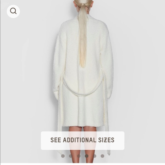 SKIMS cozy knit short robe in bone - Picture 2 of 6